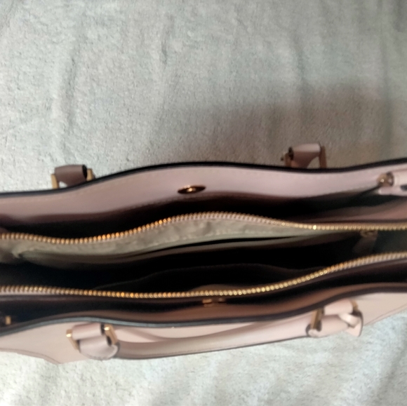 Michael Kors Edith Satchel Soft Pink - Picture 5 of 10